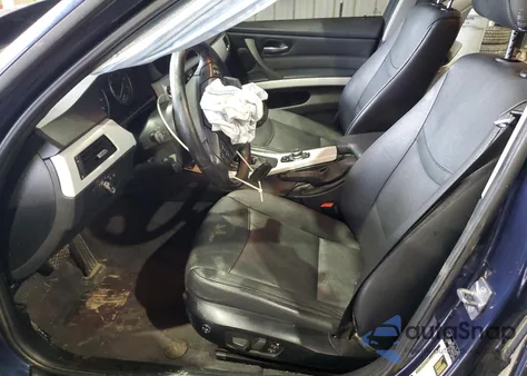 2011 BMW 328 Xi z USA, uszkodzony, nr VIN WBAPK7C59BA820077